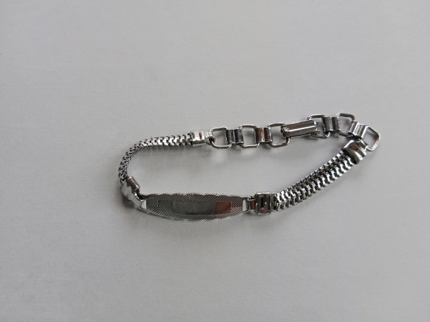 钛银手镯图片下载