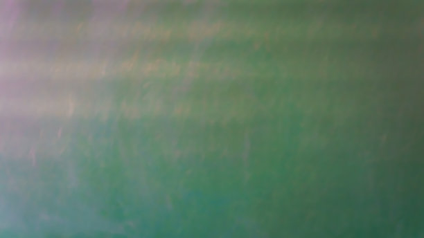 粉笔在黑板上擦掉作背景。用于添加文本或图形设计的纹理。教育的概念,图片下载