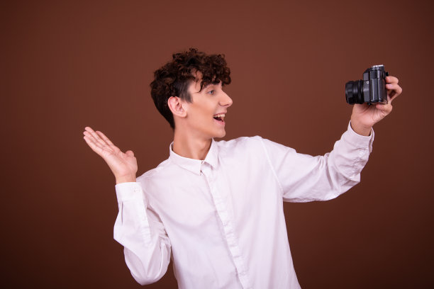 有趣的帅哥和自拍。图片下载