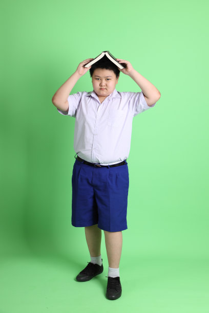 学生穿制服图片下载