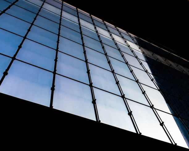 巨大的窗户图片下载