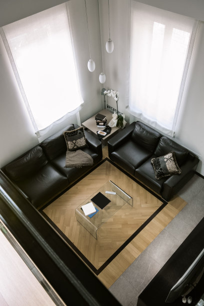 现代客厅的室内照片图片下载