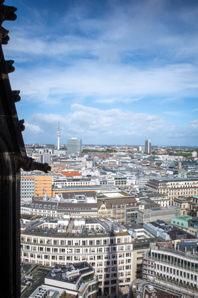 天气好的汉堡汉萨城市的鸟瞰图图片下载