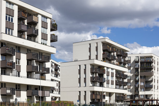 新住宅区中的现代公寓楼城市景观图片下载