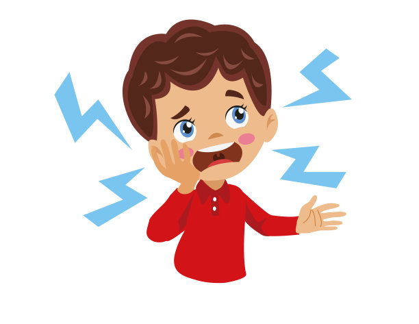 可怜的可爱男孩牙痛图片下载