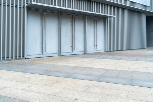 现代街道一层为复制空间。图片下载