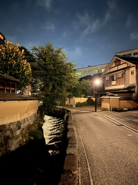 金泽市的夜景图片下载