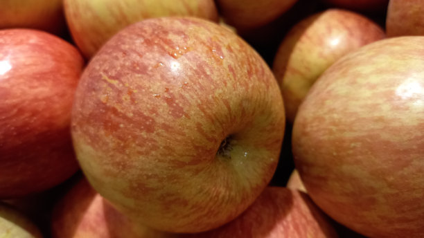 苹果在超市图片下载