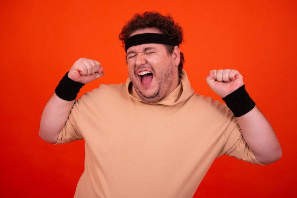 健身和健康的生活方式。有趣的胖子和运动。图片下载