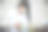 年轻的亚洲商业女性坐着工作，她的胃有压力疼痛。概念办公室综合征由职业病引起的腹痛，女性有腹痛和使用笔记本电脑图片下载