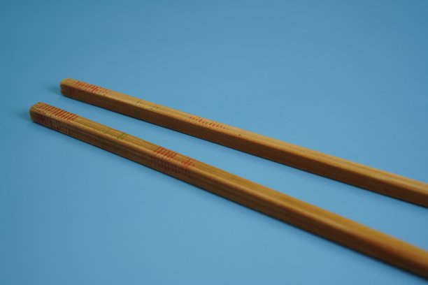 生活方式:古色古香的木制筷子，近距离观看。图片下载
