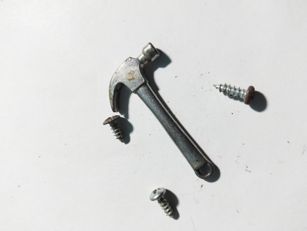 小锤和螺栓图片下载