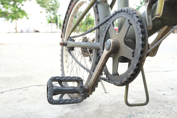 自行车盘和链条套。图片下载