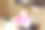 可爱的小女孩用勺子吃蔬菜泥和泥。食物、儿童、喂养和人的概念图片下载