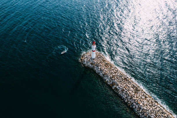 无人机视图灯塔图片下载