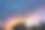 夜晚天空背景下的电线杆和电线。图片下载