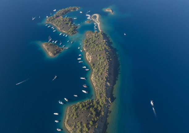 土耳其马尔代夫亚西卡群岛无人机照片，Gocek Fethiye，穆格拉土耳其图片下载