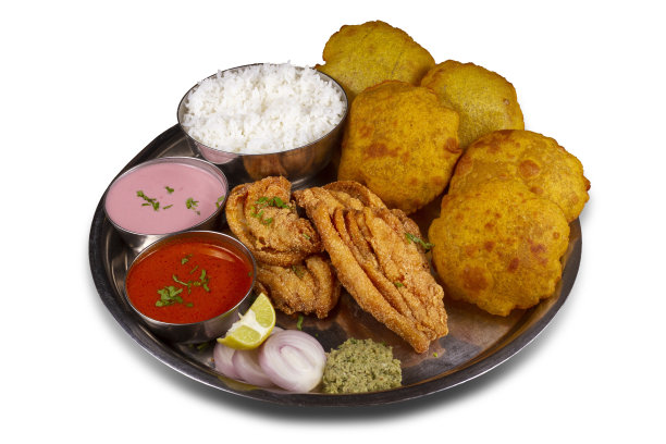 孟买鸭塔利，盛在白底盘子里。有选择性的重点。图片下载