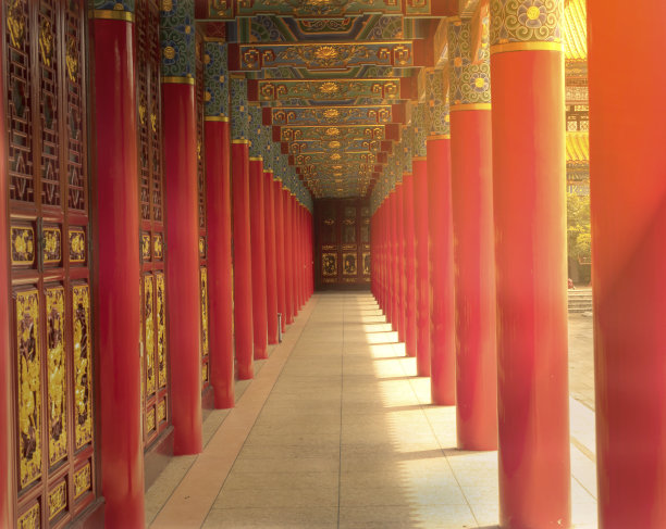 寺庙走廊图片下载