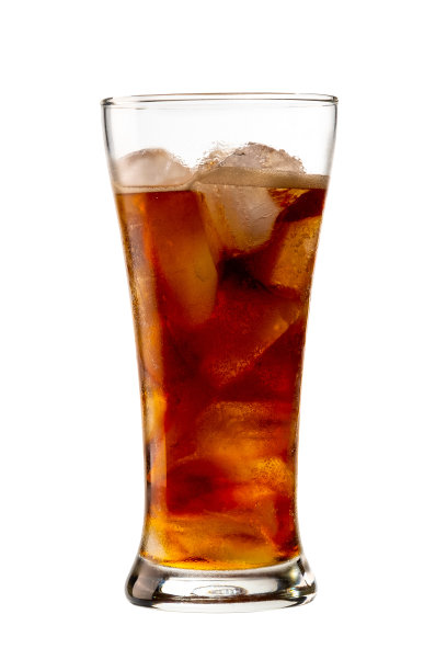 一杯加冰的碳酸饮料图片下载