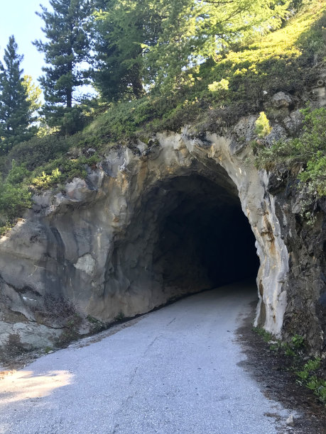 瑞士——南达兹-西维兹-克莱森湖图片下载