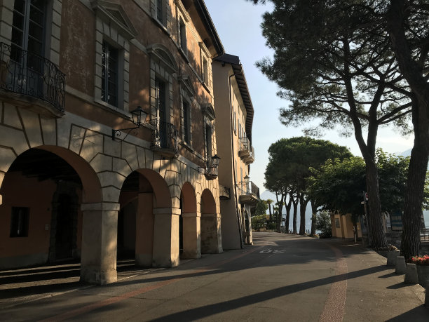 瑞士提契诺州莫科特村图片下载