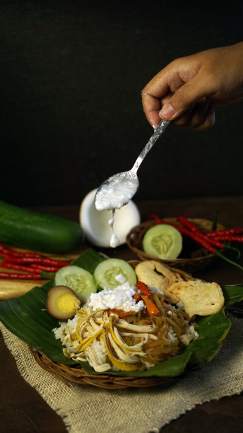 印尼传统食物(咖喱饭)图片下载