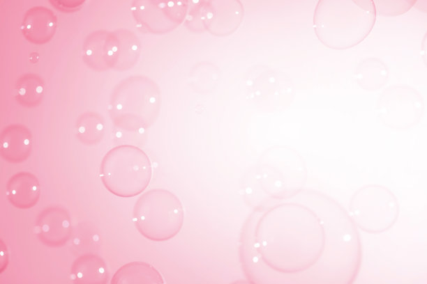 抽象美丽模糊，离焦粉色肥皂泡与空白空白。清爽肥皂Sud气泡水背景。图片下载