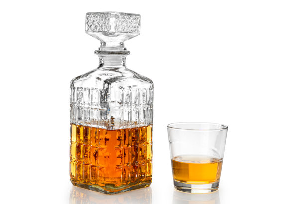 威士忌装饰水晶玻璃瓶图片下载