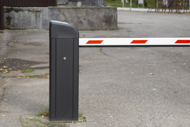 停车场的障碍物。图片下载