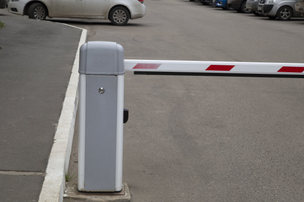 停车场的障碍物。图片下载