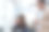 一名女性营销人员因未能完成公司的销售目标而被一名男性企业主训斥后，表现出担忧的表情图片下载