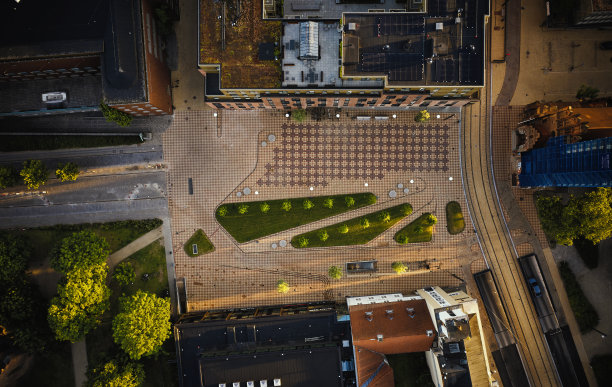 新的瓷砖城市广场图片下载