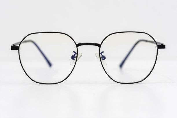 金属和塑料眼镜框，防晒和护眼。图片下载
