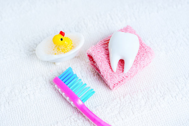 牙齿洗肥皂浴图片下载