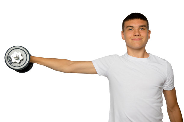 19岁的少年用哑铃锻炼图片下载