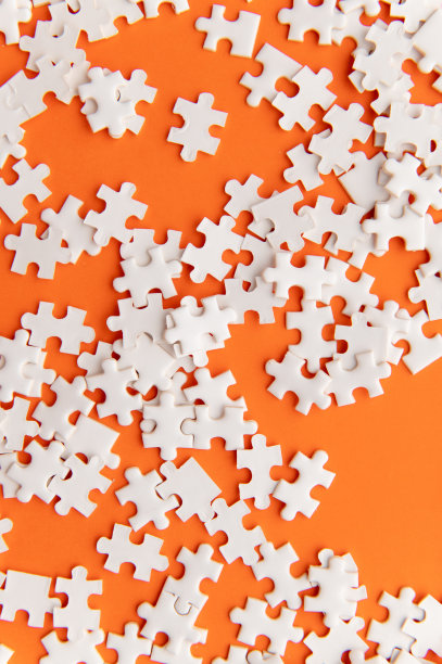 白色的难题图片下载