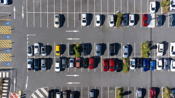 从上面拍摄停车场图片下载