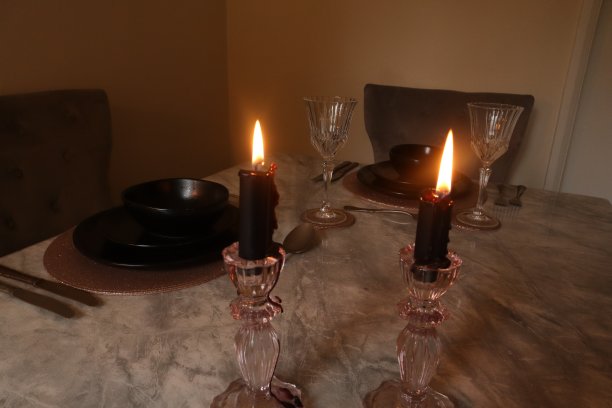 哥特式餐桌套装图片下载