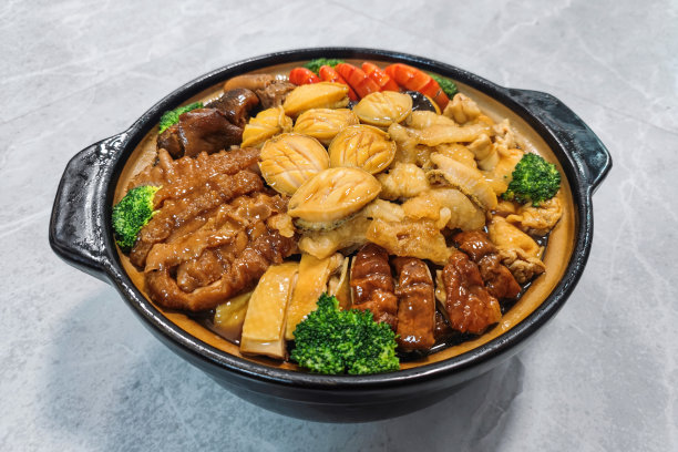 一锅美味的卷心菜图片下载