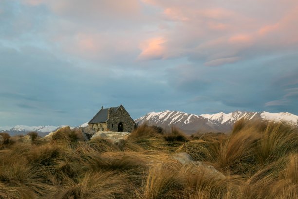 日落教堂图片下载