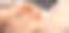 特写照片的妇女手拿一些药片的保健图片下载