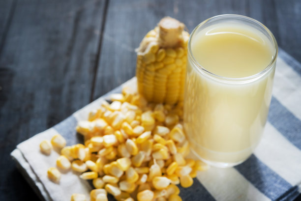 玉米汁，健康饮料，玉米牛奶图片下载