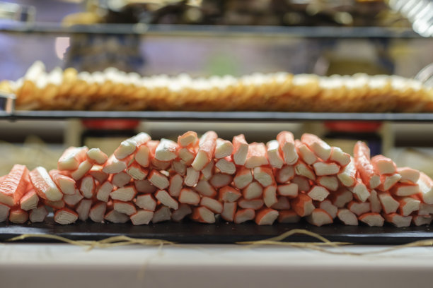 酒店自助美味的螃蟹寿司图片下载