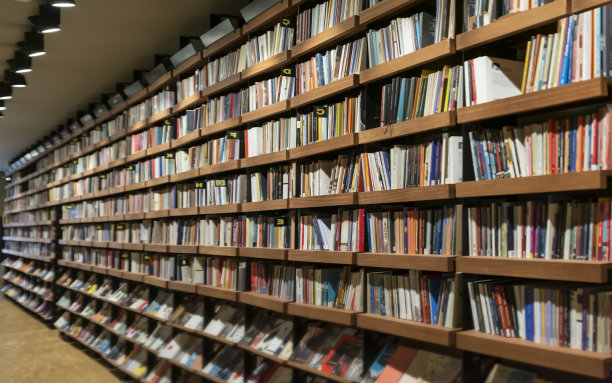 室内的书架背景图片下载