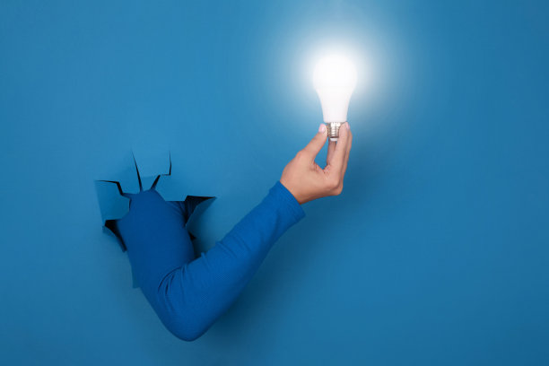 手持式灯泡图片下载