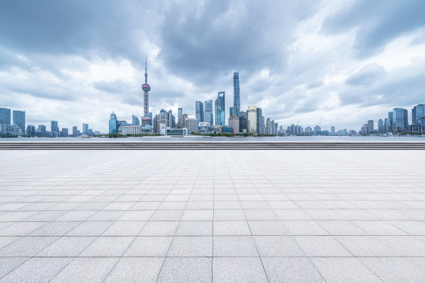 上海和黄浦江的全景天际线，和空地板图片下载