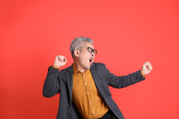 橘子上的人图片下载