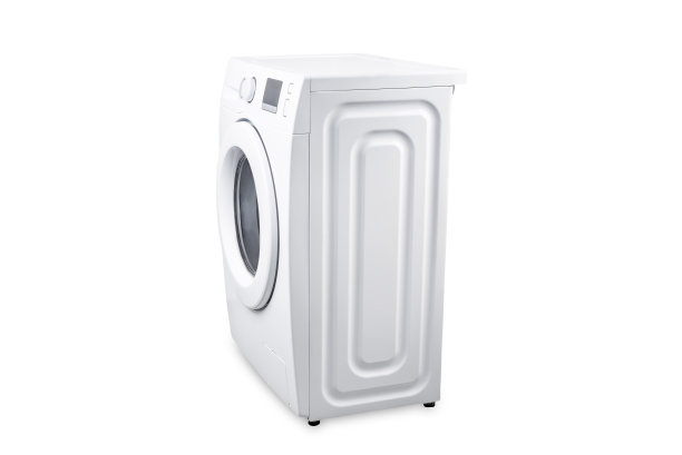 白色洗衣机在白色孤立的背景图片下载