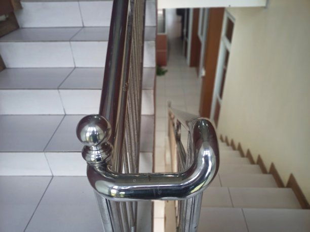 办公室楼梯的照片图片下载